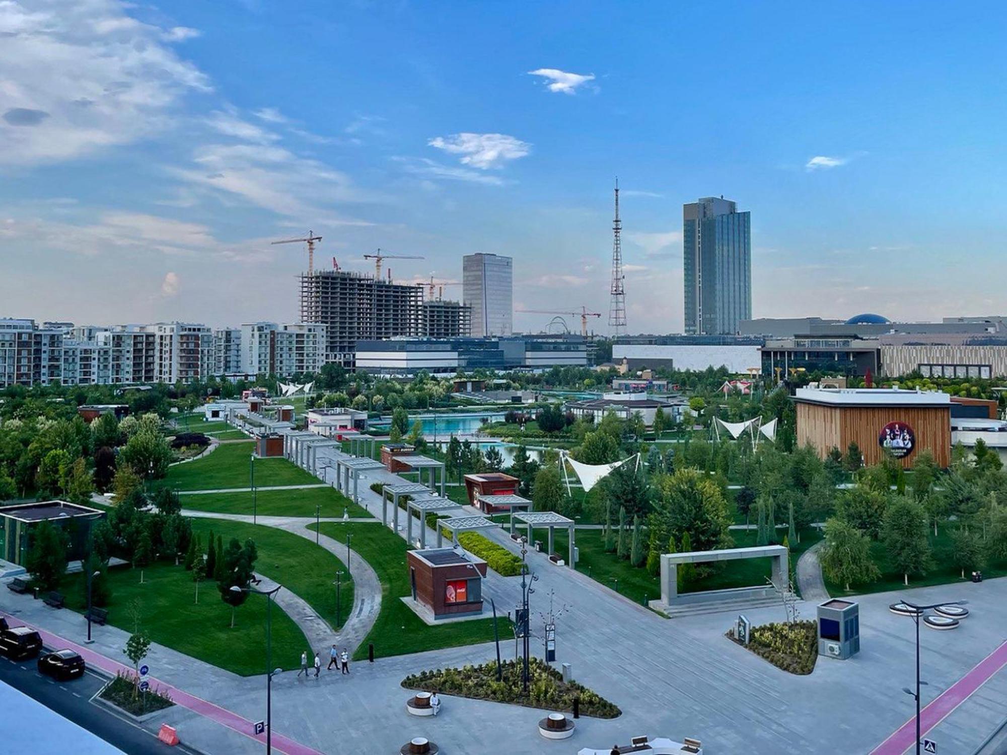 Holiday Inn Tashkent City By Ihg Exterior foto