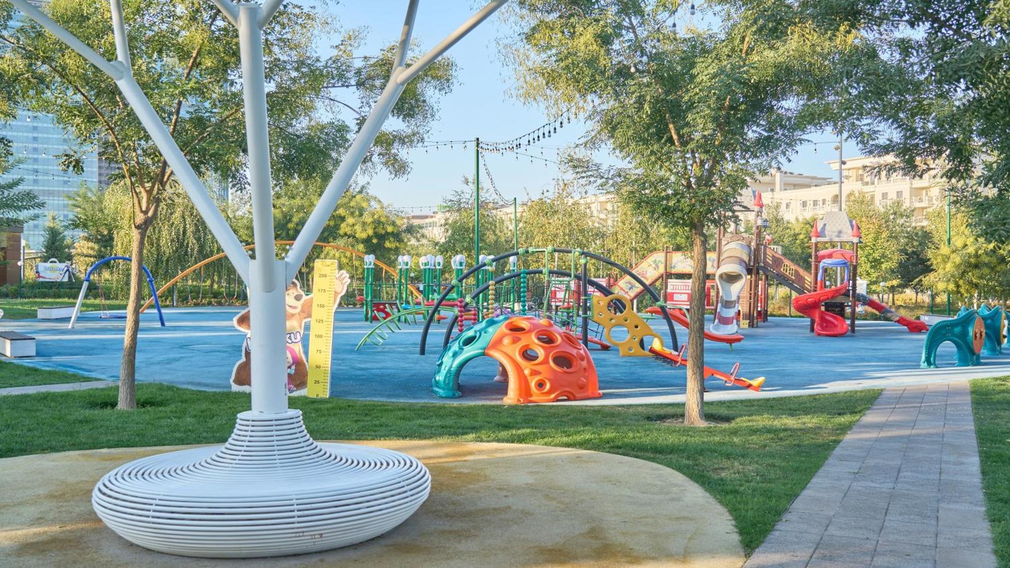 Holiday Inn Tashkent City By Ihg Exterior foto
