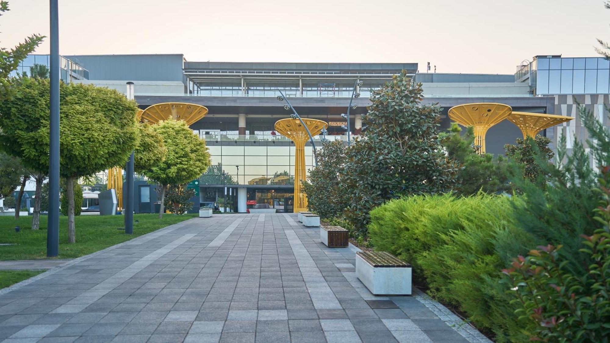Holiday Inn Tashkent City By Ihg Exterior foto