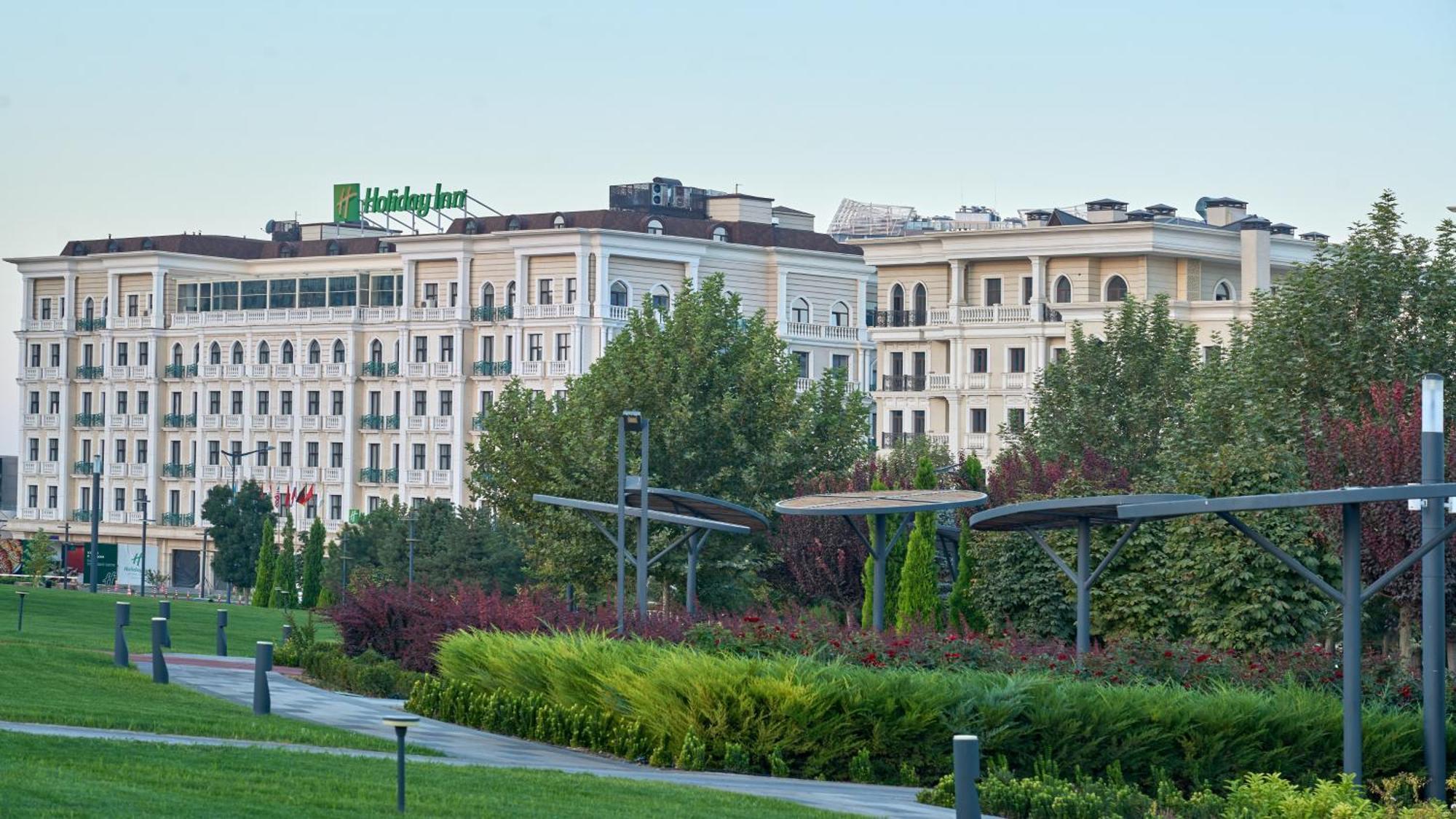 Holiday Inn Tashkent City By Ihg Exterior foto